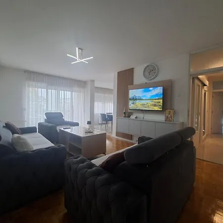 Apartman Mirjana 2 Spavace Odvojene Sobe